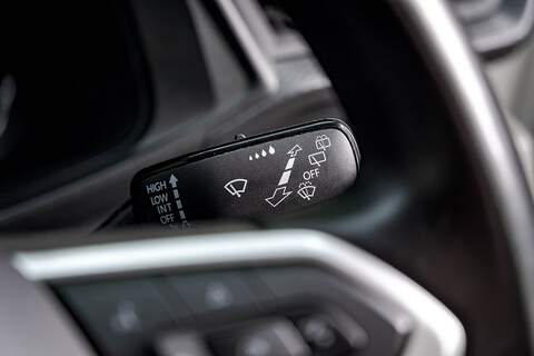 Volkswagen Transporter 2023 T6.1 T28 150PS DSG HIGHLINE KOMBI LWB ASCOT GREY - U5960