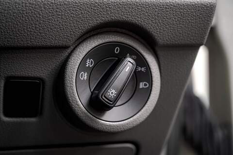 Volkswagen Transporter 2023 T6.1 T28 150PS DSG HIGHLINE KOMBI LWB ASCOT GREY - U5960