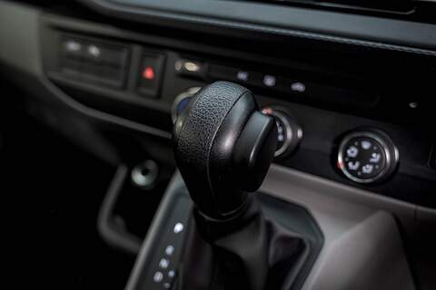 Volkswagen Transporter 2023 T6.1 T28 150PS DSG HIGHLINE KOMBI LWB ASCOT GREY - U5960