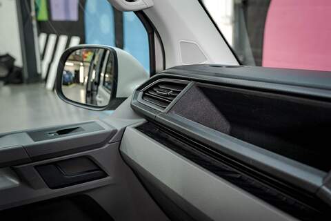 Volkswagen Transporter 2023 T6.1 T28 150PS DSG HIGHLINE KOMBI LWB ASCOT GREY - U5960