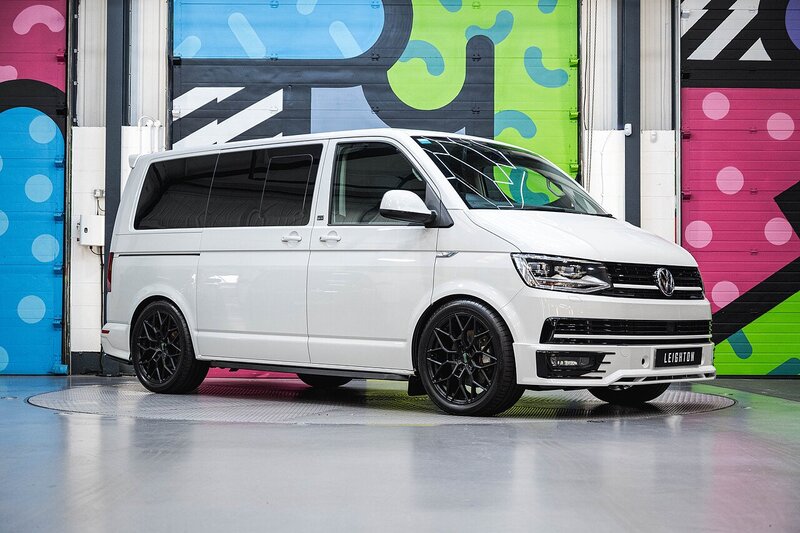 Volkswagen Transporter Shuttle 2016 T6 T30 SWB 2.0TDI 204PS DSG Shuttle LV-S Oryx White