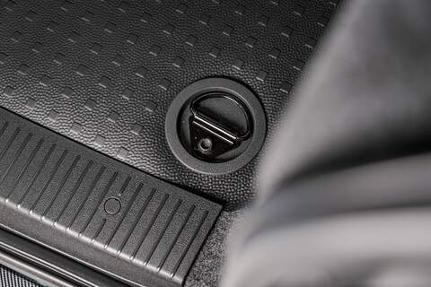 Volkswagen Transporter 2022 T6.1 T32 SWB 2.0BiTDI 204PS DSG Kombi LV-R  Pack Deep Black Pearl - U5966