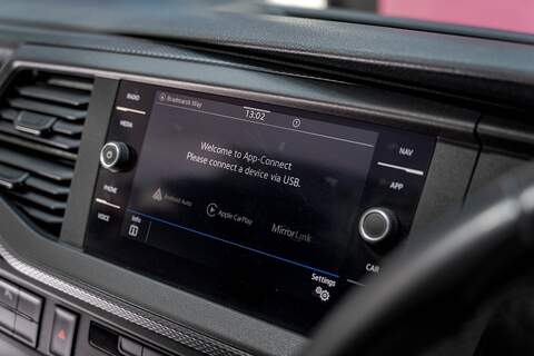 Volkswagen Transporter 2022 T6.1 T32 SWB 2.0BiTDI 204PS DSG Kombi LV-R  Pack Deep Black Pearl - U5966