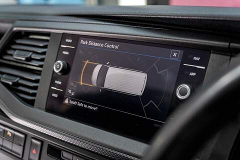 Volkswagen Transporter 2022 T6.1 T32 SWB 2.0BiTDI 204PS DSG Kombi LV-R  Pack Deep Black Pearl - U5966