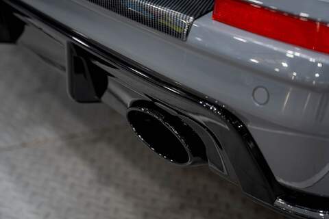 Volkswagen Transporter T6.1 T32 SWB 2.0BiTDI 204PS DSG Kombi LV-R  Pack Deep Black Pearl - U5987