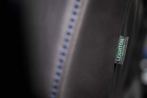 Volkswagen Transporter T6.1 T32 SWB 2.0BiTDI 204PS DSG Kombi LV-R  Pack Deep Black Pearl - U5987