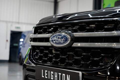 Ford Ranger 2023 2.0 TD EcoBlue Wildtrak Auto 4WD Euro 6 (s/s) 4dr Shadow Black - U6003