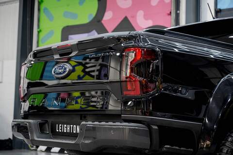 Ford Ranger 2023 2.0 TD EcoBlue Wildtrak Auto 4WD Euro 6 (s/s) 4dr Shadow Black - U6003