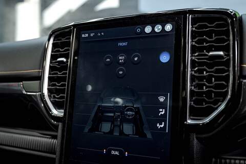 Ford Ranger 2023 2.0 TD EcoBlue Wildtrak Auto 4WD Euro 6 (s/s) 4dr Shadow Black - U6003