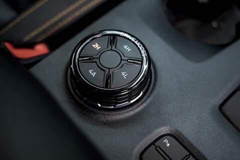 Ford Ranger 2023 2.0 TD EcoBlue Wildtrak Auto 4WD Euro 6 (s/s) 4dr Shadow Black - U6003