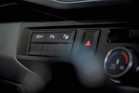 Volkswagen Transporter 2.0 T32 Diesel 150PS Manual Kombi Van SWB - U3210