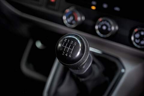 Volkswagen Transporter 2.0 T32 Diesel 150PS Manual Kombi Van SWB - U3210