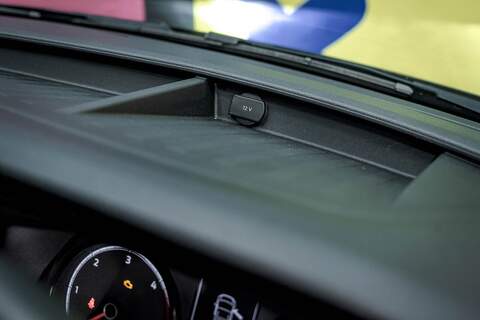 Volkswagen Transporter 2.0 T32 Diesel 150PS Manual Kombi Van SWB - U3210