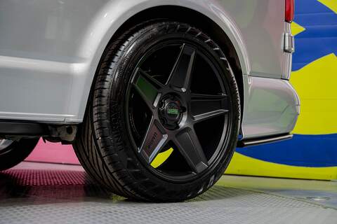 Volkswagen Transporter 2.0 T30 Diesel 150PS Manual Kombi Van LWB - U3193