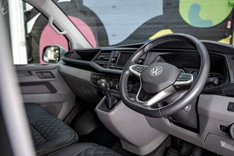 Volkswagen Transporter 2.0 T30 Diesel 150PS Manual Kombi Van LWB - U3193