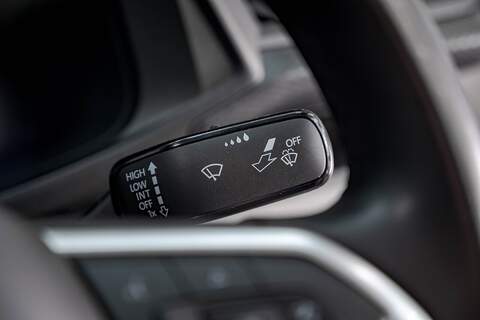 Volkswagen Transporter 2.0 T30 Diesel 150PS Manual Kombi Van LWB - U3193