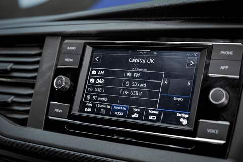 Volkswagen Transporter 2.0 T30 Diesel 150PS Manual Kombi Van LWB - U3193