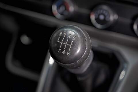 Volkswagen Transporter 2.0 T30 Diesel 150PS Manual Kombi Van LWB - U3193