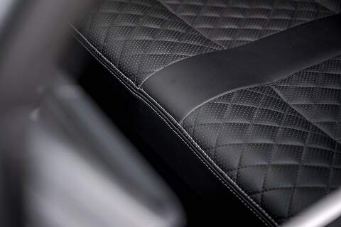 Volkswagen Transporter 2.0 T30 Diesel 150PS Manual Kombi Van LWB - U3193