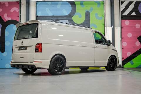 Volkswagen Transporter 2023 T6.1 2.0TDI T28 150PS Auto Highline Panel Van LWB LV-R Pack Ascot Grey - U6020