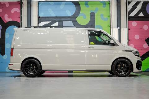 Volkswagen Transporter 2023 T6.1 2.0TDI T28 150PS Auto Highline Panel Van LWB LV-R Pack Ascot Grey - U6020
