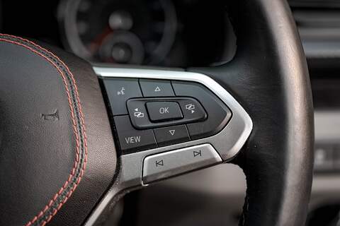 Volkswagen Transporter 2023 T6.1 2.0TDI T28 150PS Auto Highline Panel Van LWB LV-R Pack Ascot Grey - U6020