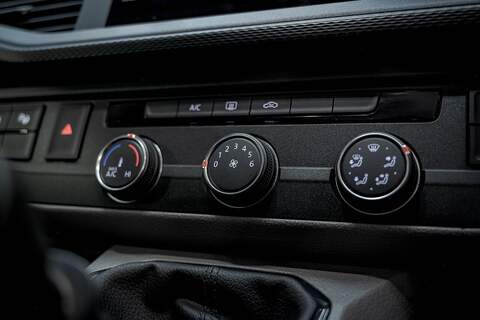 Volkswagen Transporter 2.0 T32 Diesel 150PS Manual Kombi Van SWB - U3240