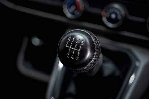 Volkswagen Transporter 2.0 T32 Diesel 150PS Manual Kombi Van SWB - U3240