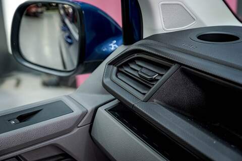 Volkswagen Transporter 2.0 T32 Diesel 150PS Manual Kombi Van SWB - U3240