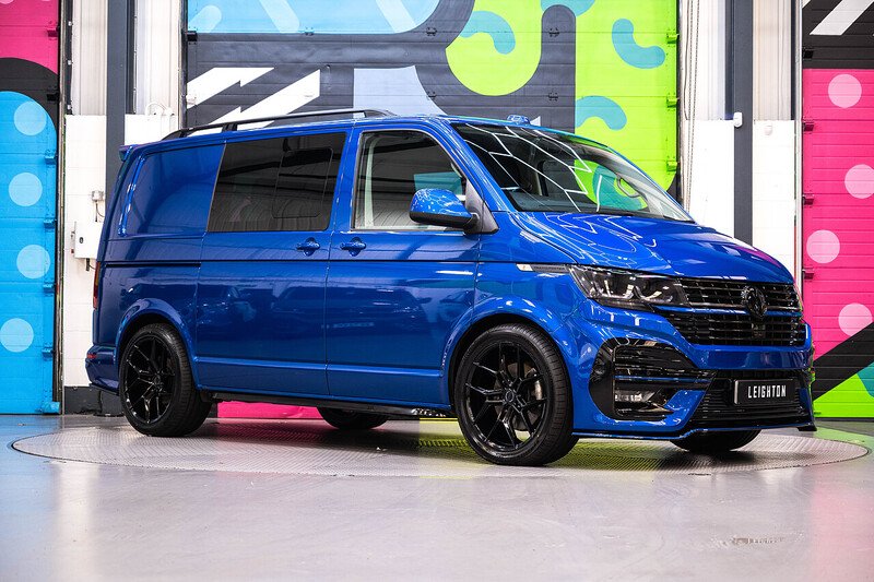 Volkswagen Transporter T6.1 T32 SWB 2.0TDI 150PS DSG Kombi LV-R Pack Ravenna Blue