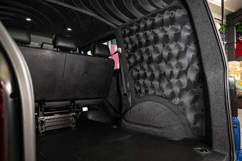 Volkswagen Transporter 2.0 T32 Diesel 150PS DSG Kombi Van SWB - U3356