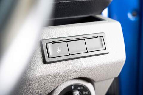 Volkswagen Transporter 2.0 T32 Diesel 150PS DSG Kombi Van SWB - U3356