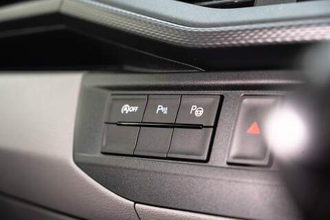 Volkswagen Transporter 2.0 T32 Diesel 150PS DSG Kombi Van SWB - U3356