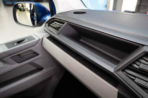 Volkswagen Transporter 2.0 T32 Diesel 150PS DSG Kombi Van SWB - U3356