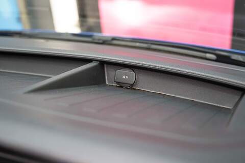 Volkswagen Transporter 2.0 T32 Diesel 150PS DSG Kombi Van SWB - U3356