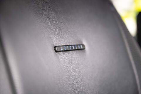 Volkswagen Transporter 2.0 T32 Diesel 150PS DSG Kombi Van SWB - U3356