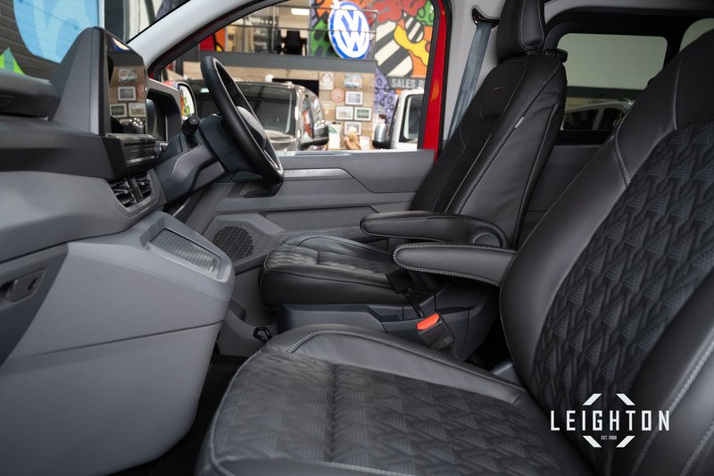 Volkswagen Transporter 2.0 T32 170ps Diesel Auto Kombi SWB - U6051