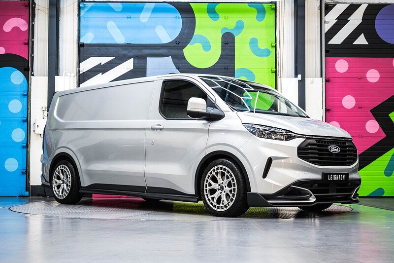 Ford Transit Custom 2.0 300 EcoBlue Limited Auto L1 H1 Euro 6 LV-RF™ Pack Moondust Silver
