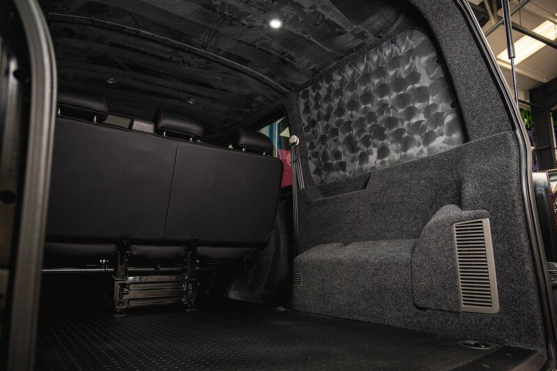 Volkswagen Transporter 2.0 - Large 28