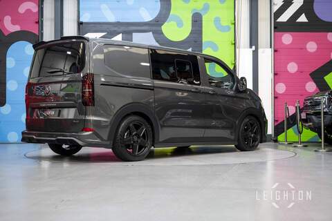 Volkswagen Transporter 2.0 T32 150ps 4M Auto Diesel Kombi SWB - U6059
