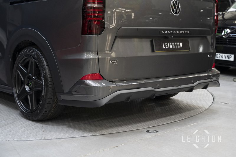 Volkswagen Transporter 2.0 T32 150ps 4M Auto Diesel Kombi SWB - U6059