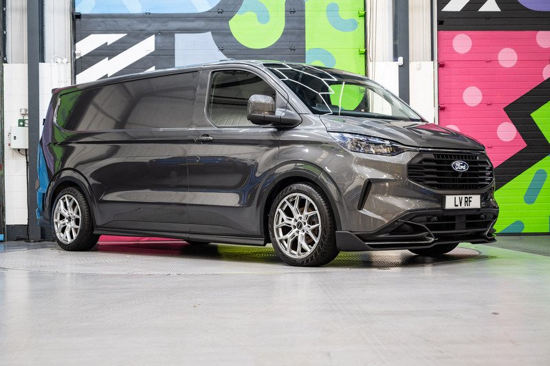 Ford Transit Custom 2.0 300 EcoBlue Limited Panel Van L2 H1 Euro 6 LV-RF™ Pack Magnetic Grey