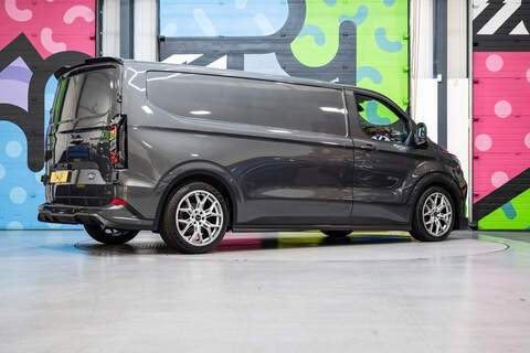 Ford Transit Custom 2.0 300 EcoBlue Limited Panel Van L2 H1 Euro 6 LV-RF™ Pack Magnetic Grey - U6062