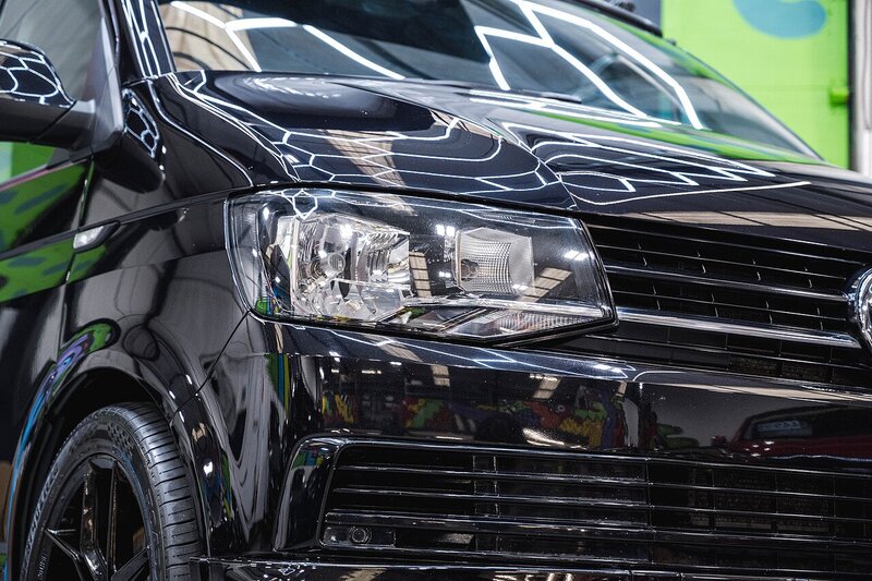 Volkswagen Transporter 2.0 - Large 10