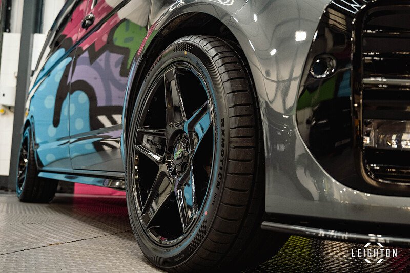 Volkswagen Transporter 2.0 - Large 9