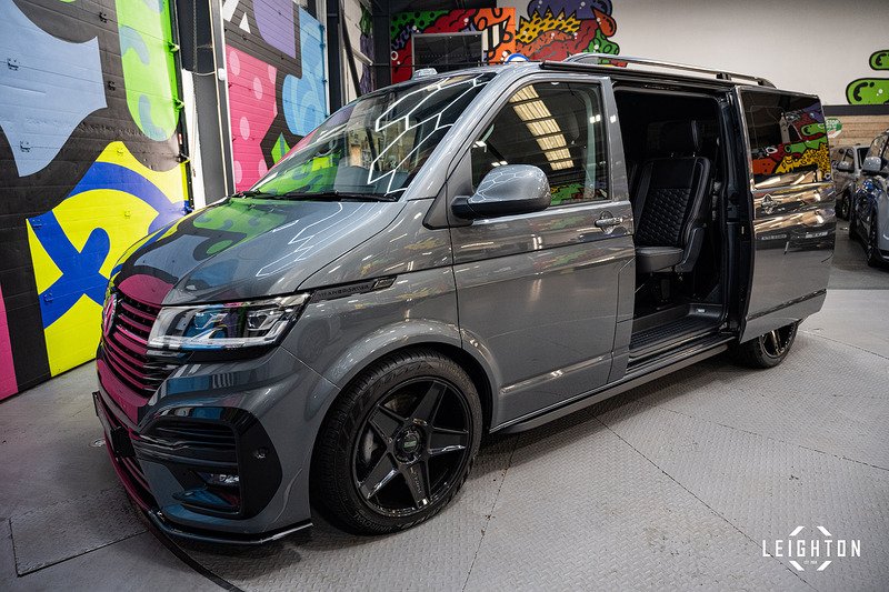 Volkswagen Transporter 2.0 - Large 12