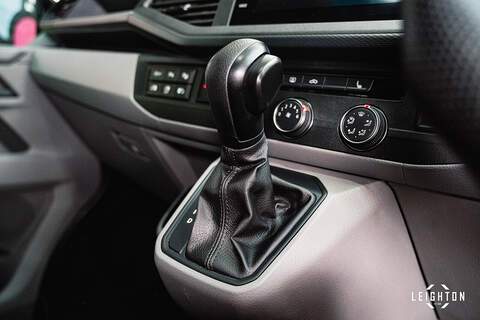 Volkswagen Transporter 2.0 T32 Diesel 204PS DSG 4Motion Kombi Van LWB - U6080