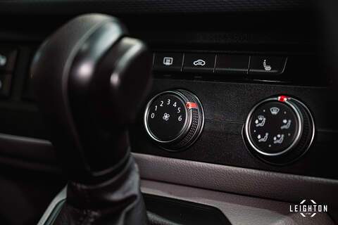 Volkswagen Transporter 2.0 T32 Diesel 204PS DSG 4Motion Kombi Van LWB - U6080