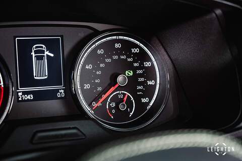 Volkswagen Transporter 2.0 T32 Diesel 204PS DSG 4Motion Kombi Van LWB - U6080