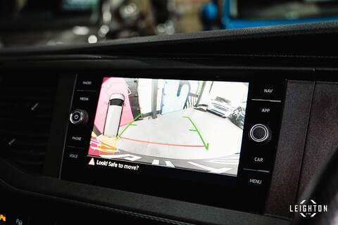 Volkswagen Transporter 2.0 T32 Diesel 204PS DSG 4Motion Kombi Van LWB - U6080